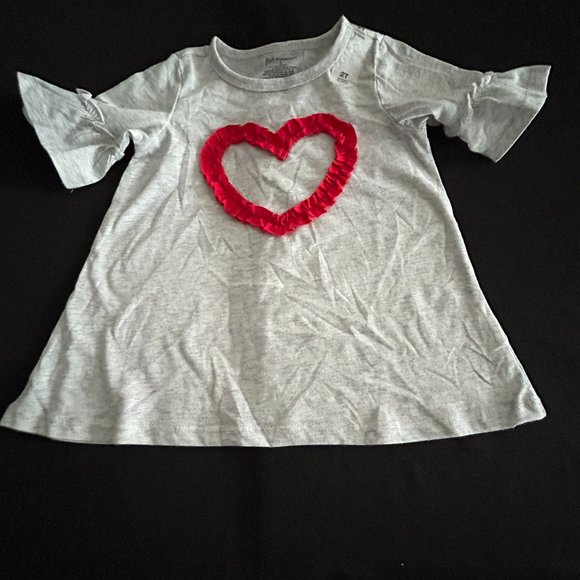 FIRST IMPRESSIONS GIRLS GRAY TEE WITH RED HEART TOP - Picture 1 of 4